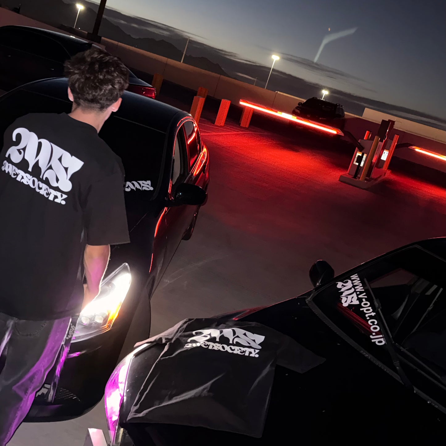 2WS! CREWNECK SHIRT